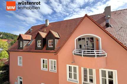 Über den Dächern Hersbrucks Barrierefreie DG-Wohnung - ca. 96 m² - Loggia - TG-Stellplatz