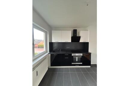 GEMÜTLICH, GROß & MODERN WOHNEN – 3-Zimmer-Wohnung mit EBK & Charme - Wolfsburg Alt-Wolfsburg