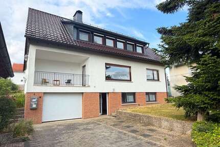 Haus zum Kaufen in Solms-Oberbiel 425.000,00 € 200 m²