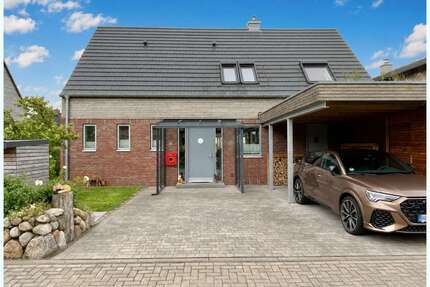 Haus zum Kaufen in Husum 769.000,00 € 126.9 m²