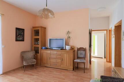 (EF0441_M) Arnstadt: Amt Wachsenburg, möblierte 3-Zimmer-Wohnung mit Balkon, Stellplatz, WLAN und Reinigungsservice