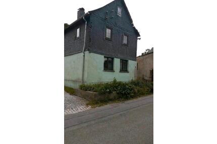 Schnäppchenhaus Thüringen - 18.000,00&nbsp;EUR Kaufpreis, ca.&nbsp; 118,00&nbsp;m&sup2; in Bad Lobenstein (PLZ: 07356)