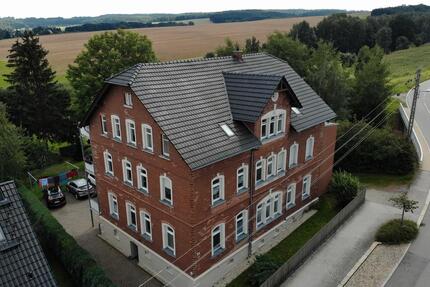 Kleine helle 3-Raum WE in ruhiger Lage mit großem Balkon - Lichtenstein (Sachsen)