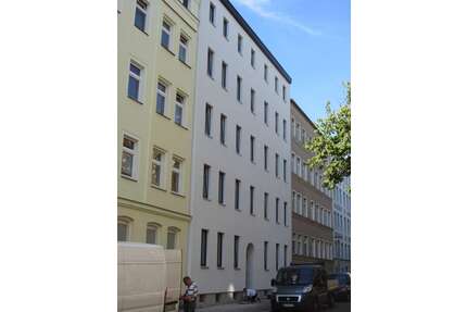 Wohnung zum Mieten in Halle (Saale) 680,00 € 65.77 m²