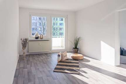 Wohnung zum Mieten in Chemnitz 379,00 € 71.32 m²