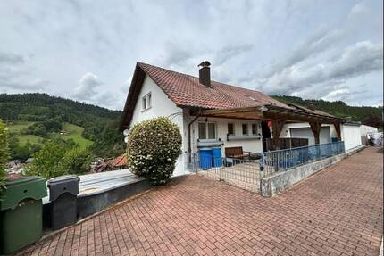 ruhige Lage in einer Sackgasse - 340.000,00&nbsp;EUR Kaufpreis, ca.&nbsp; 190,00&nbsp;m&sup2;&nbsp;Wohnfl&auml;che in Nordrach (PLZ: 77787)