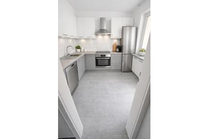 Helle 2-Zimmer-Wohnung mit Balkon - zentrale Lage - Pforzheim Weststadt