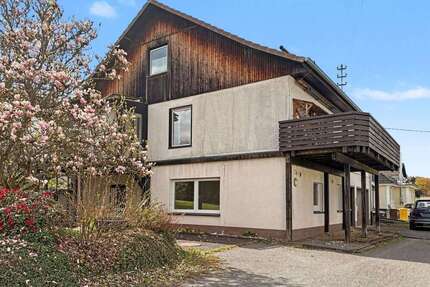 Haus zum Kaufen in Hilchenbach 199.000,00 € 195 m²