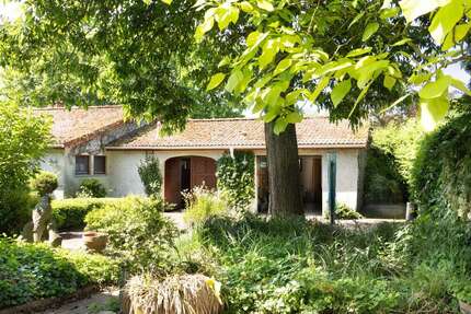 Haus zum Kaufen in LauenburgElbe 379.000,00 € 228 m² - Lauenburg/Elbe