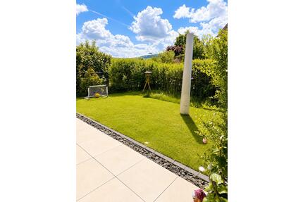 4-Zimmer Wohnung mit großer Sonnenterrasse & Garten - Schorndorf