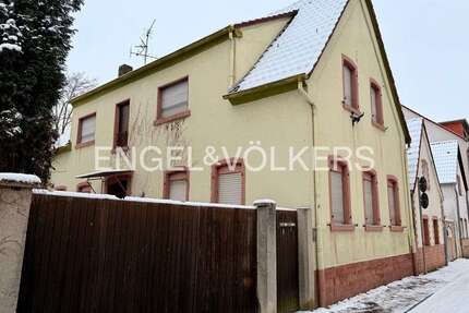 Haus zum Kaufen in Ludwigshafen am Rhein 330.000,00 € 168 m²