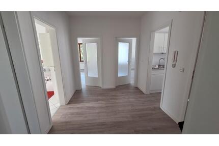 3-Zi.-Wohnung in Celle in Bestlage mit Balkon, EBK, renoviert