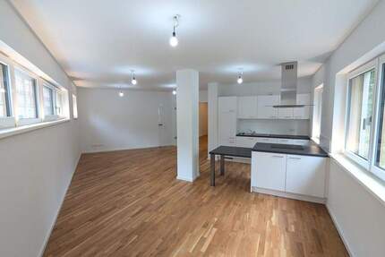 Bezugsfreie 2-Zimmer-Stadtwohnung in zentraler Lage - modern & komfortabel wohnen - Leipzig Neustadt-Neuschönefeld