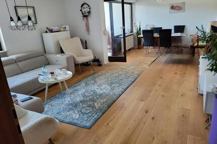 Schöne 3-Zimmer Wohnung mit Balkon, möbliert zu vermieten - Höchberg