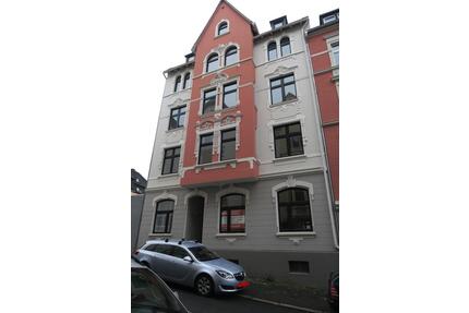 5-Zi-Komfortwohnung mit Balkon, Aufzug und auf Wunsch Garage - Hagen Hagen-Mitte