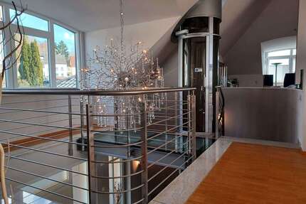 Haus zum Kaufen in Lemberg 1.380.000,00 € 390 m²