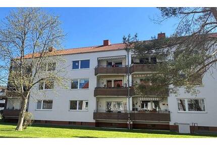 Sonnige 3 - Zimmer Wohnung mit herrlichen Westbalkon in Göttingen-Weende nahe der Uni