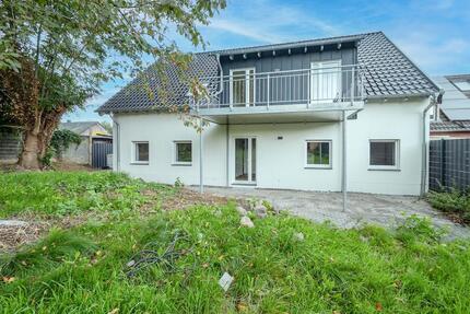 Moderne Dachgeschosswohnung mit Balkon in ruhiger Lage von Geilenkirchen Prummern!