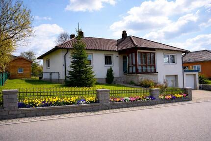 Schönes Einfamilienhaus am Ortsrand von Tettenweis