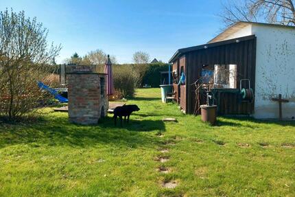 Gartengrundstück mit mass. Gartenhaus v. privat Kauf, Erbpacht, P - Sömmerda
