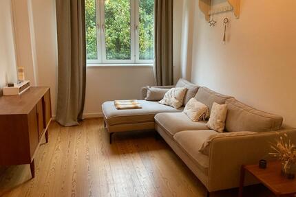 Ruhige Altbauwohnung, 2 Zimmer, Untermiete - Hamburg Alsterdorf
