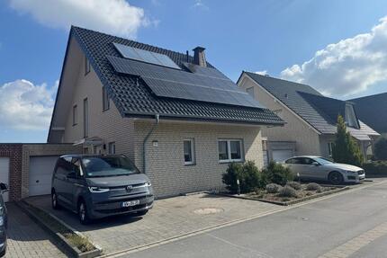 Geräumiges Einfamilienhaus mit 6,5 Zimmern und Garage in Hamm-Wee