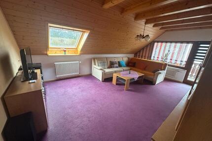 Möblierte 2-Zimmer-Wohnung mit großem Balkon in Teningen (73 m²)