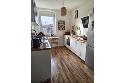 NUR UNTERMIETE: Vollmöblierte 3-Zimmer-Wohnung mit Balkon - Kassel Südstadt