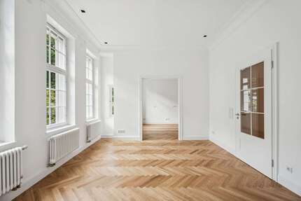 Wohnung zum Kaufen in Düsseldorf - Oberkassel 1.838.000,00 € 123 m²