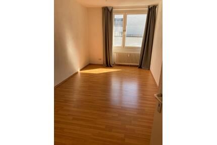 Helle 2-Zi. Wohnung, sehr zentral in Mannheim Q7, am EKZ Quartier