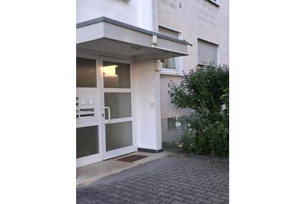 Helle 2-Zimmer-Wohnung mit Balkon in Kelkheim - Kelkheim (Taunus)