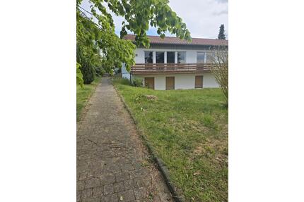 Großzügiges Wohnhaus mit viel Platz und 1091 m² Grundstück - Bad Wildungen