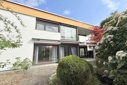 Haus zum Kaufen in Esslingen 850.000,00 € 254.4 m²