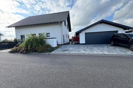 Haus zu Verkaufen in einer Traumhaften Lage mit Weitblick - Asbach