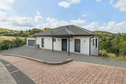 Haus zum Kaufen in Niederkirchen 895.000,00 € 248 m²