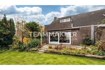 FAMILIEN-WOHN(T)RÄUME: Großzügige Doppelhaushälfte mit Keller & Sauna - Hasloh