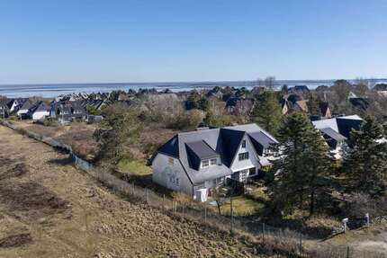 Haus zum Kaufen in Sylt-Ost Munkmarsch 1.395.000,00 € 110 m² - Sylt-Ost / Munkmarsch