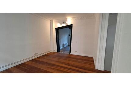 Charmante Altbauwohnung mit Gartenzugang und besonderen Details - Kiel Elmschenhagen