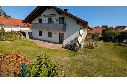 Schöne, ruhige 3-Zimmer-Wohnung mit Garten und Garage ! - Unterneukirchen