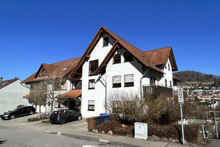WOHNEN MIT AUSSICHT AM STADTRAND - Albstadt Ebingen