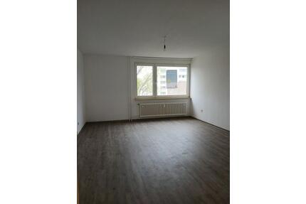 Modernisierte 3-Zimmer Wohnung mit Balkon in Bielefeld Sennestadt!