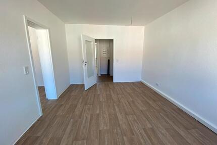 Ich mach mich schick für DICH - Erstbezug nach Sanierung - Suhl Aue 1