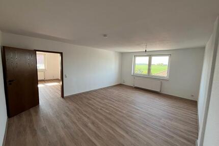 Wohnung, 3ZKB, Esszimmer, Kellerraum, PKW-Stellplatz - Eich