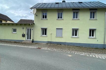 EInfamilienhaus Töpen - 225.000,00&nbsp;EUR Kaufpreis, ca.&nbsp; 115,00&nbsp;m&sup2; in Feilitzsch (PLZ: 95183)