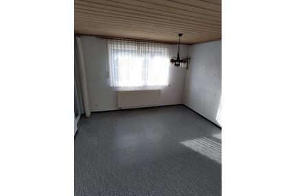 Lagerfläche in Einfamilienhaus zu vermieten - vielseitig nutzbar - Dasing