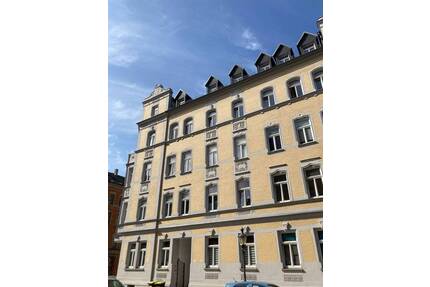 Großzügige 3-Zimmer mit Laminat, Wannenbad mit Fenster und Balkon in zentraler Lage - Chemnitz Sonnenberg