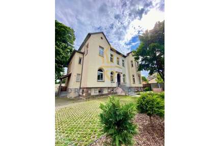 Haus zum Kaufen in Naumburg 575.000,00 € 364 m²