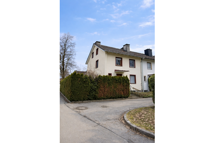 Haus zum Kaufen in Freilassing 550.000,00 € 113.8 m²