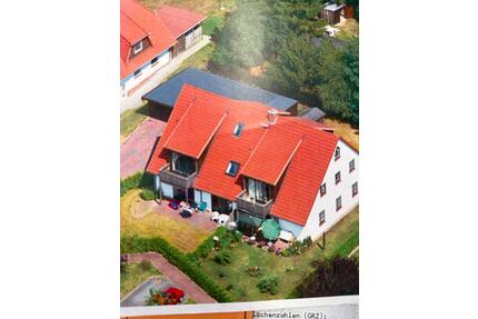 2 Zimmer- Wohnung mit eigenem Garten und Carport in Kellinghusen