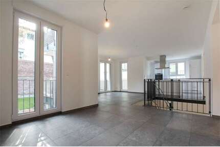 Wohnung zum Mieten in Frankfurt 1.810,00 € 145 m²